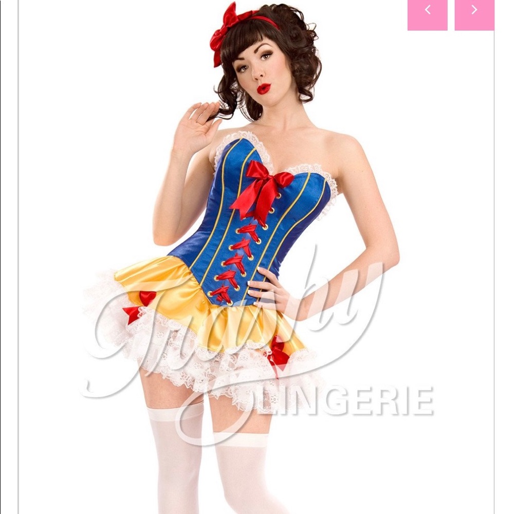 Trashy Snow White Costume